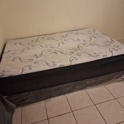 Full Size Mattress And Box spring 