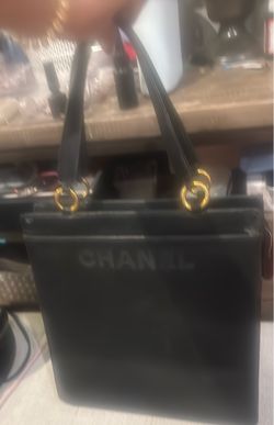 Used Chanel handbag/tote
