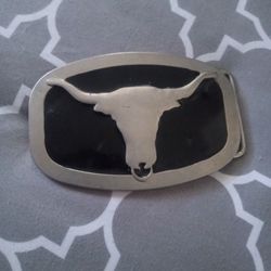 BLACK AND SILVER BULL BELT BUCKLE