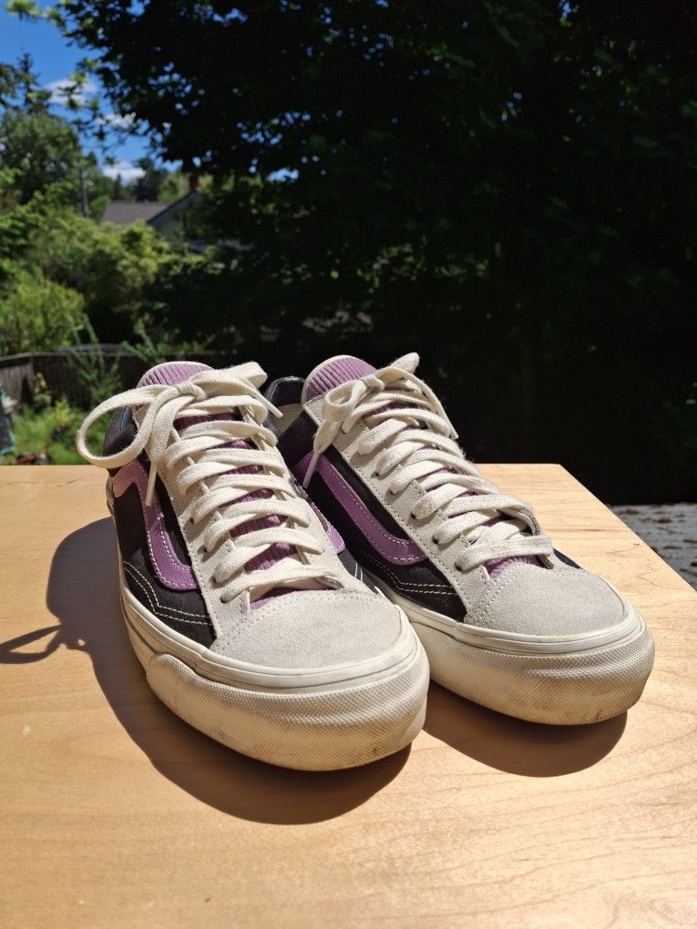 Vans Shoes. Men's Size 10.5