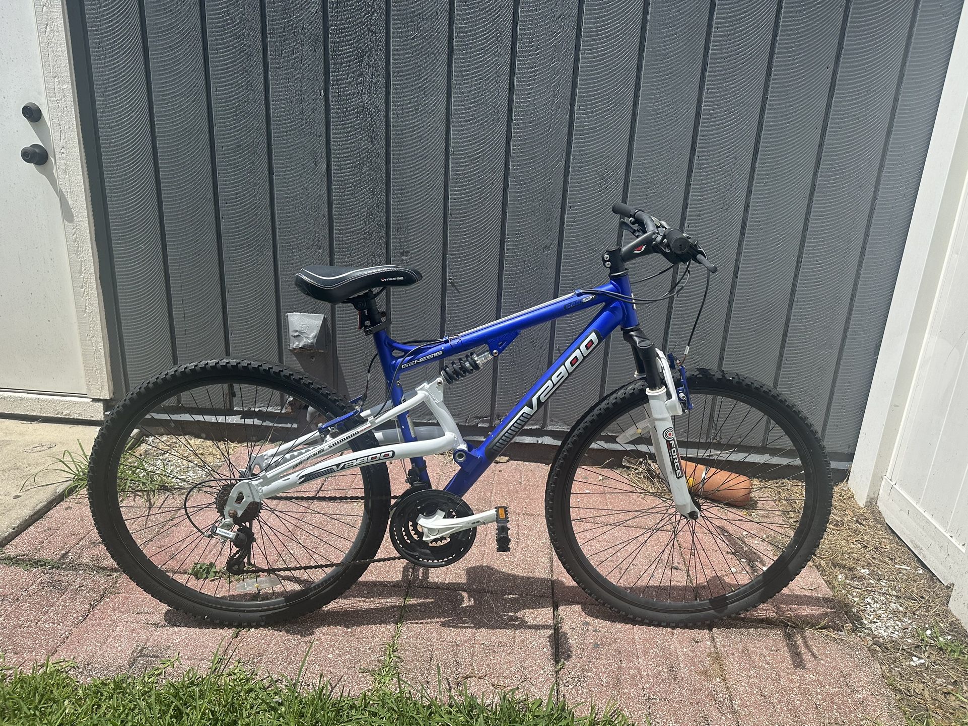 29 Inch Genesis Men’s Bike