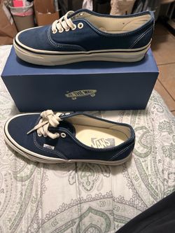 Vans navy blue