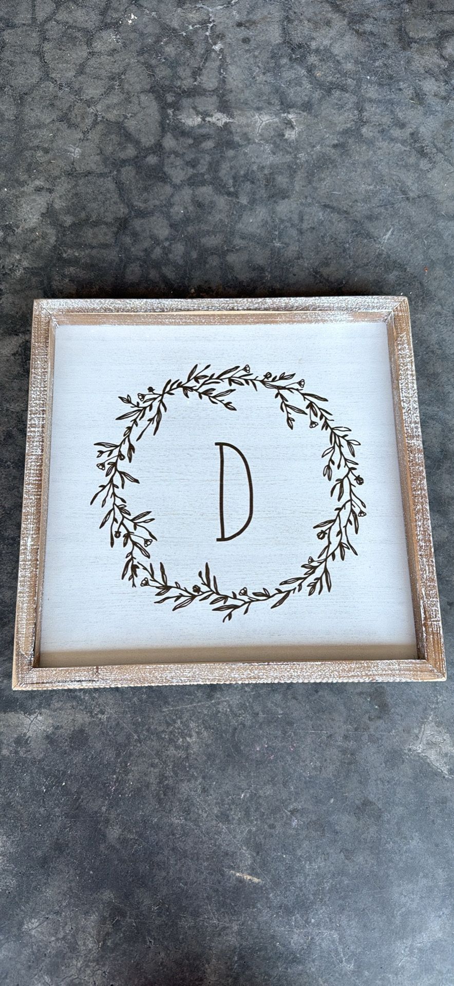 āDā Sign