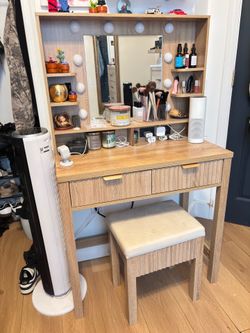 Wood vanity with storage seat