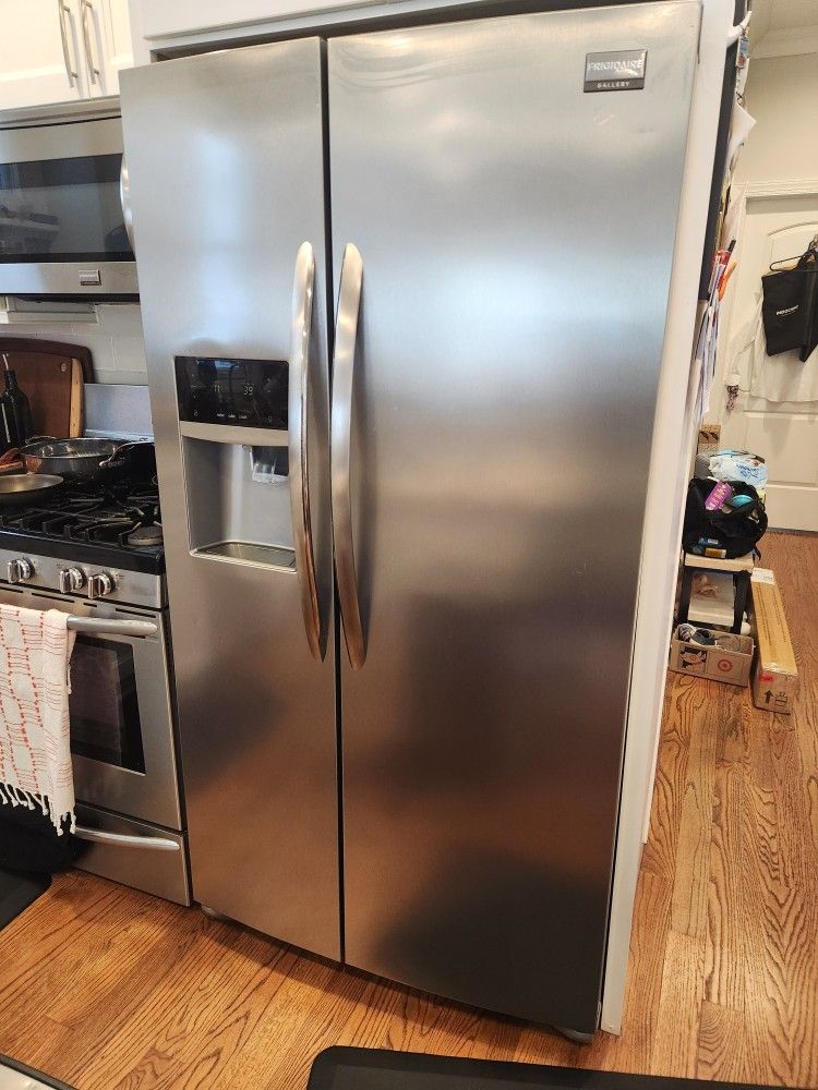 Frigidaire Gallery Counter-Depth Refrigerator