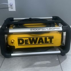 Dewalt 2100 Psi Pressure Washer 