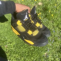 Retro Thunders size 8/9