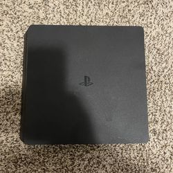 PS4 Slim