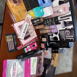 Full Makeup Kits From Your Favorite Brands $300 w/shipping!