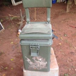 Hunter chair & bag