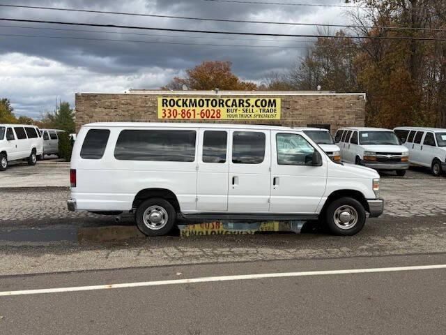 2009 Ford E-350 Super Duty
