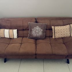 Stylish and comfortable Futon