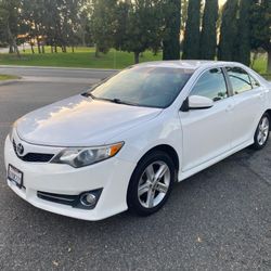 2012 Toyota Camry SE 