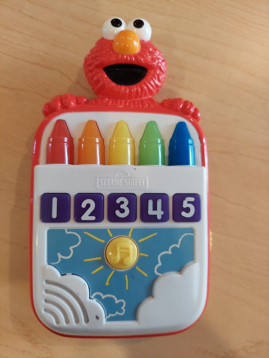 Elmo Count Along Crayons