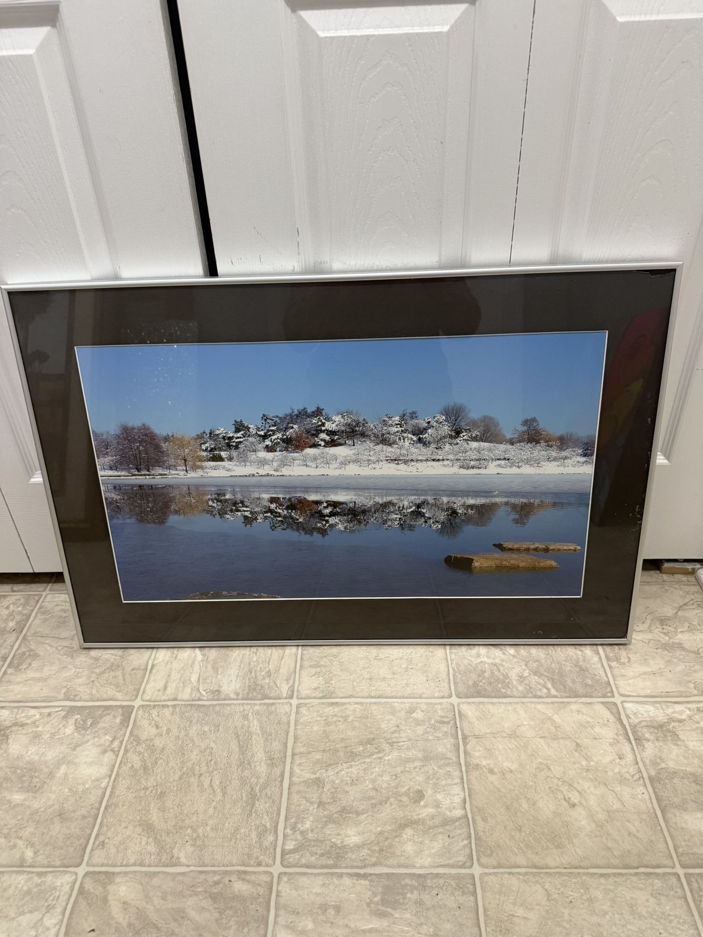 Beautiful 33.5 By 22 Inch Wall Art. (tiny Broken Glass Shown In The Pic) (MUST SELL TODAY)