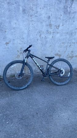 Giant TALON mountain bike