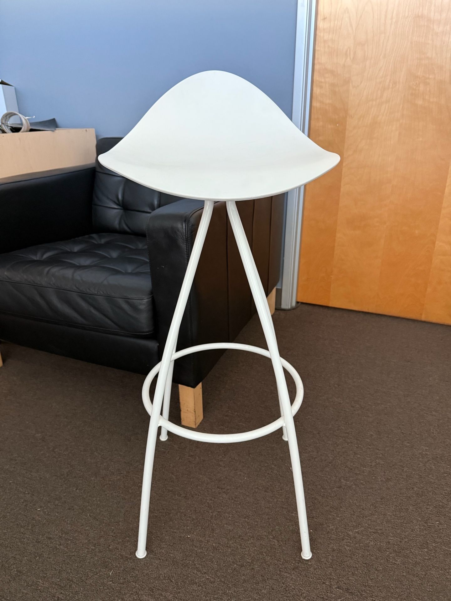 Onda Stool - Design Within Reach