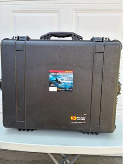 Pelican 1620 protector case/Morton Grove pick up public place.