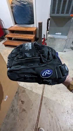 Rawlings Left-Handed Women’s Softball Glove – 12.5” All-Leather Shell