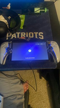 Ps5 portal with carrying case and hard shell skin