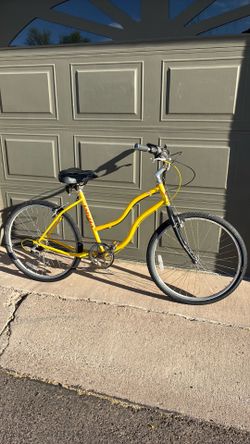 Bicycle—7 speed Beach Cruiser