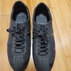 Hugo Boss Shoes ( Almost New ) Size 8 (41)