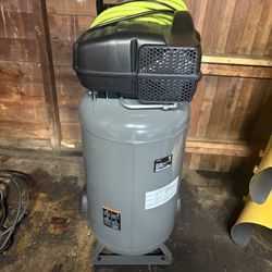 20 Gallon compressor 