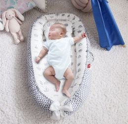 Baby Nest Lounger Co-sleeper Brand New 