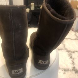 Ugg Women’s Boots Size 4 Like New ( Tall Ones ) Real Dark Brown