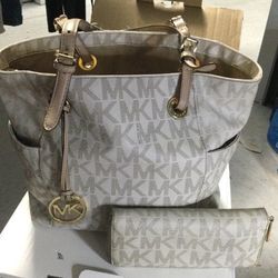 Mk Purse With Wallet