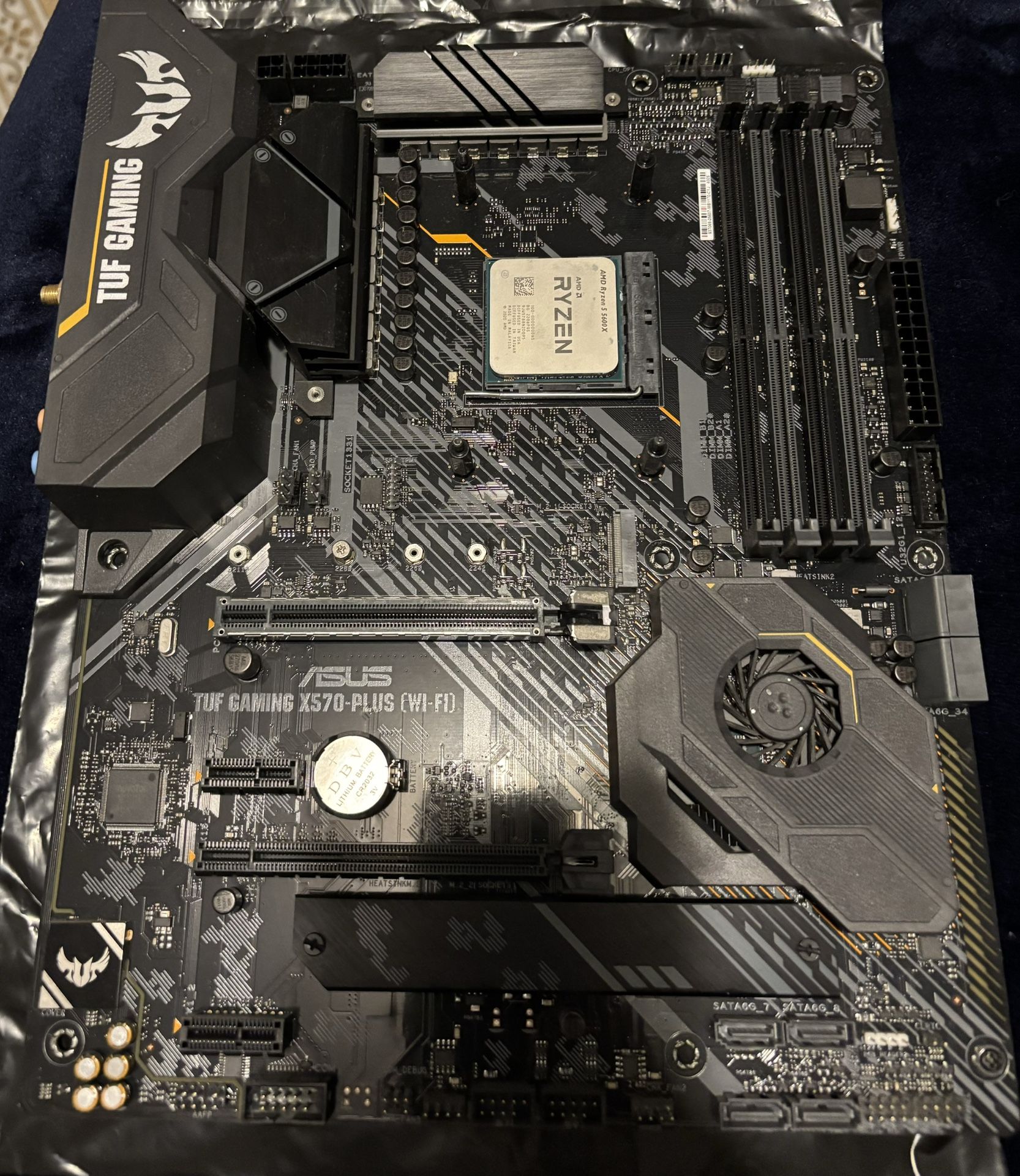 Mother Board CPU Combo Ryzen 5600x With X570 Plus WiFi 
