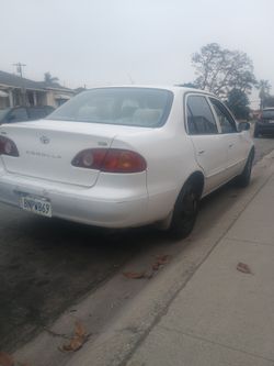 Toyota Corolla    20002
