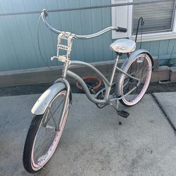 Vintage Electra woman’s three speed bike