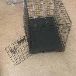 Medium Dog Crate 30 In By 19 In By 21inches With Removable Divider
