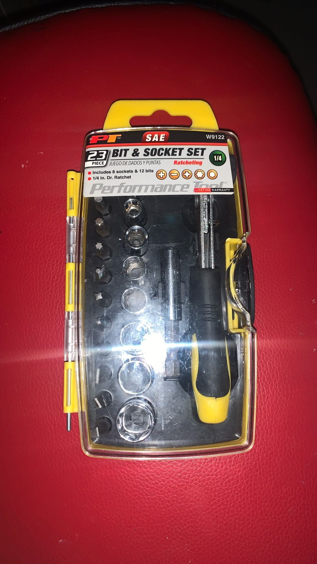 Performance Tool 20156 23-Piece Ratcheting Bit and Socket Set SAE. Good