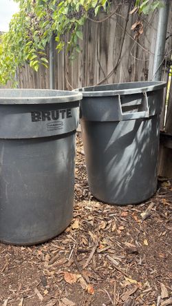 Brute  trash can 20 each