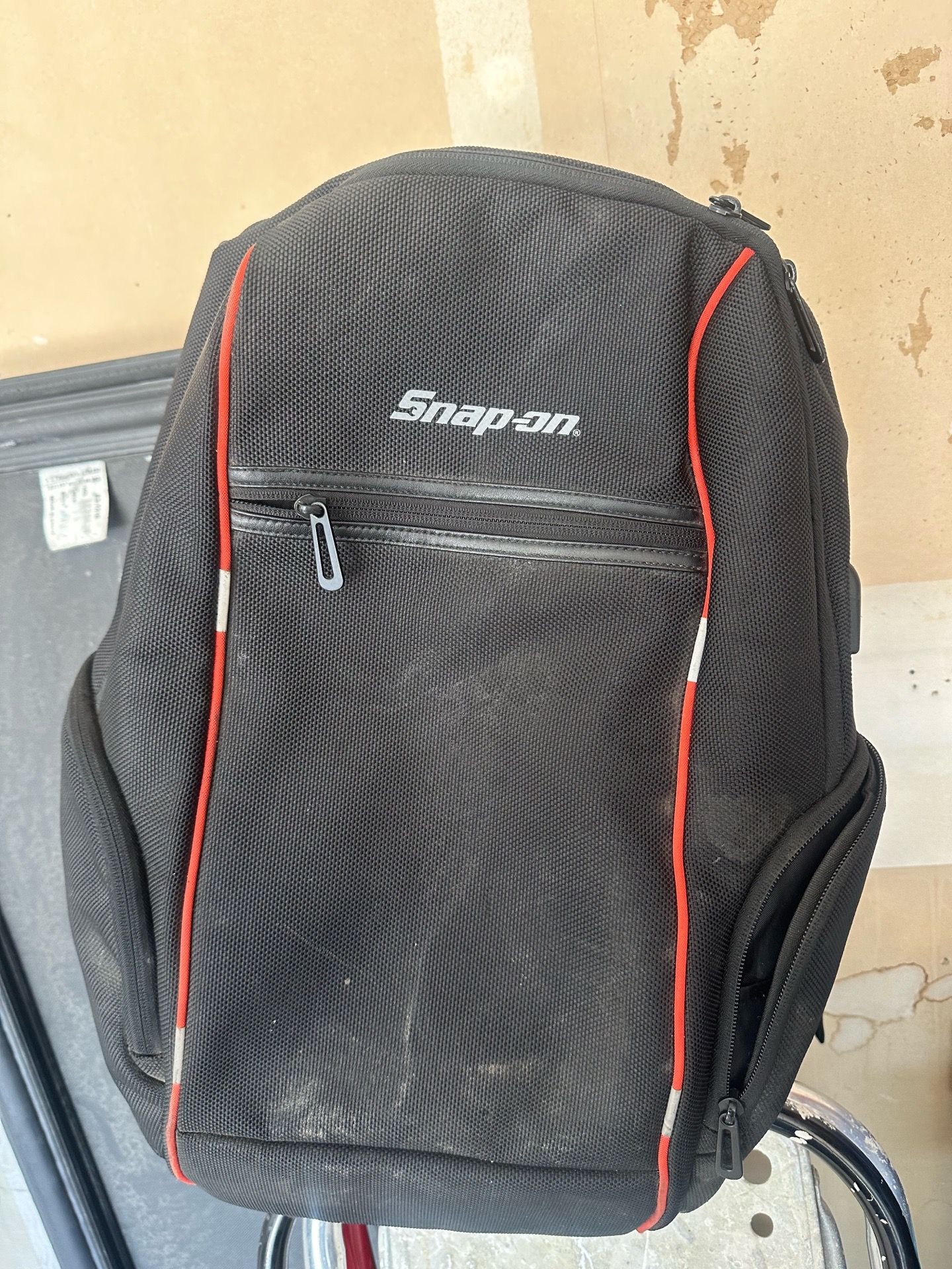 Snap on perfect condition back pack for Sale in San Diego, CA - OfferUp