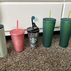 Starbucks Cups 