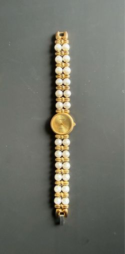 Lucoral Women's Gold-Tone Pearl Bracelet Watch