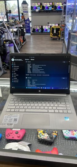 HP 14 Laptop Intel Celeron 4GB RAM 32GB