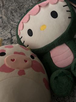 hello kitty plushie