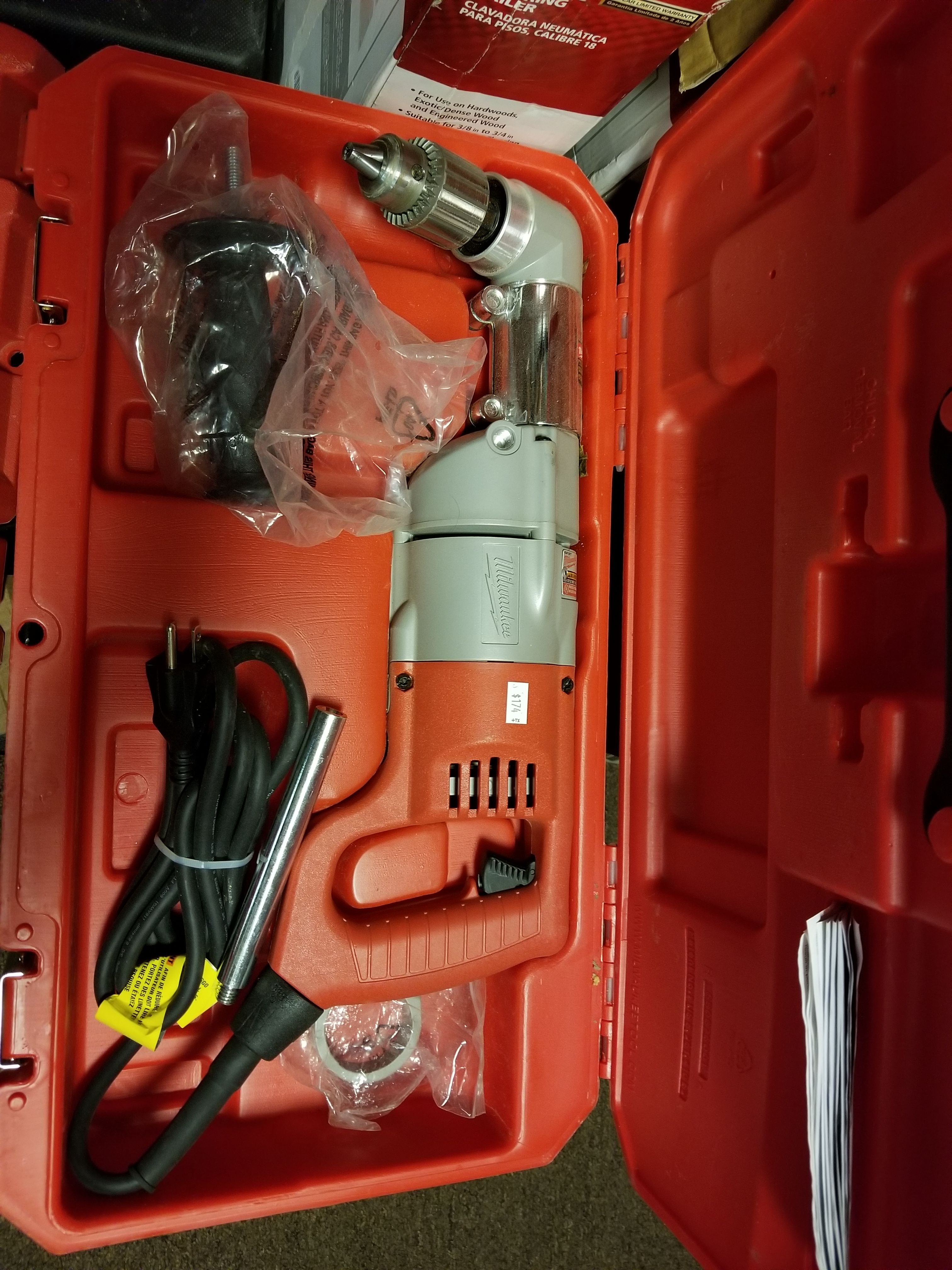MILWAUKEE 7AMP 1/ 2" HEAVY DUTY RIGHT ANGLE DRILL