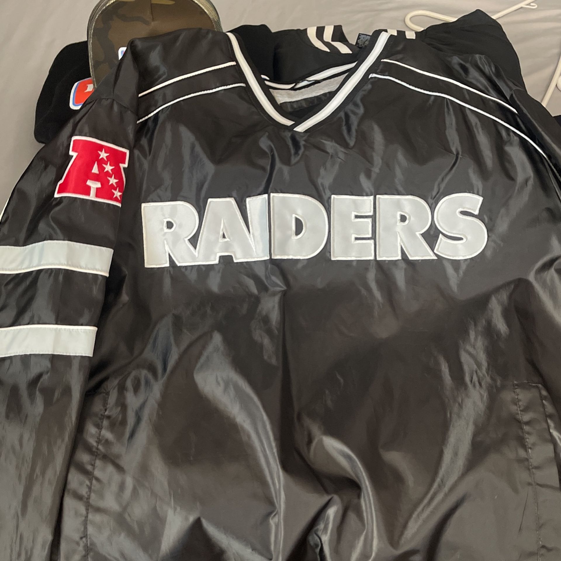 Oakland Raider Men Starter Satin Jacket