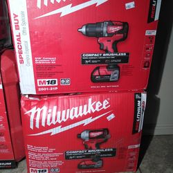 Milwaukee M18 Brushless Drill/Impact Kit