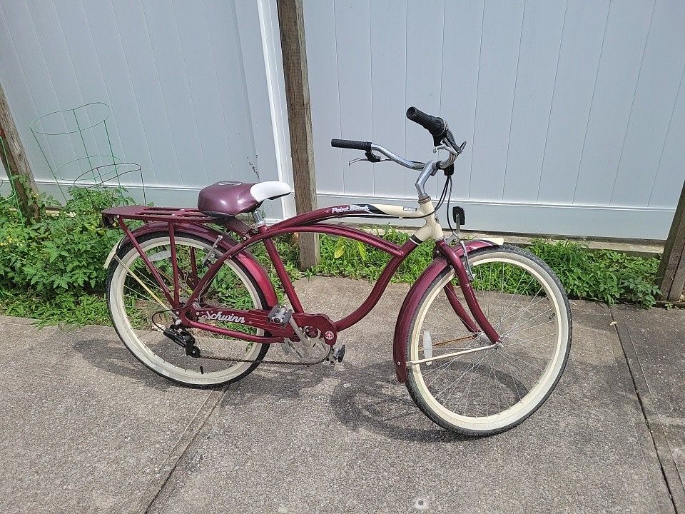 Schwinn 7-speed Bicycle Vintage Cruiser 26" Wheel