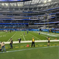 Los Angeles Chargers Vs Minnesota Vikings 10/23/25 ROW 1