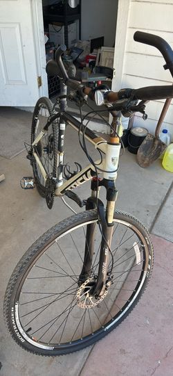 Trek mountain bike    (Gary Fisher edition).