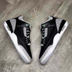 Jordan 3 “Green Glow” Size 9