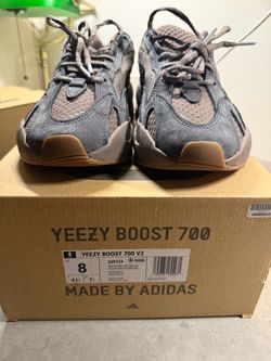 Yeezy Boost 700 V2