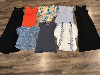 Beautiful Spring/Summer Clothing Lot Size Small & Medium. 